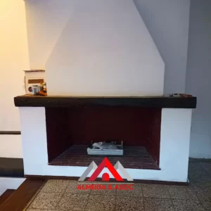 Casa en Alberdi a mts. de Colón