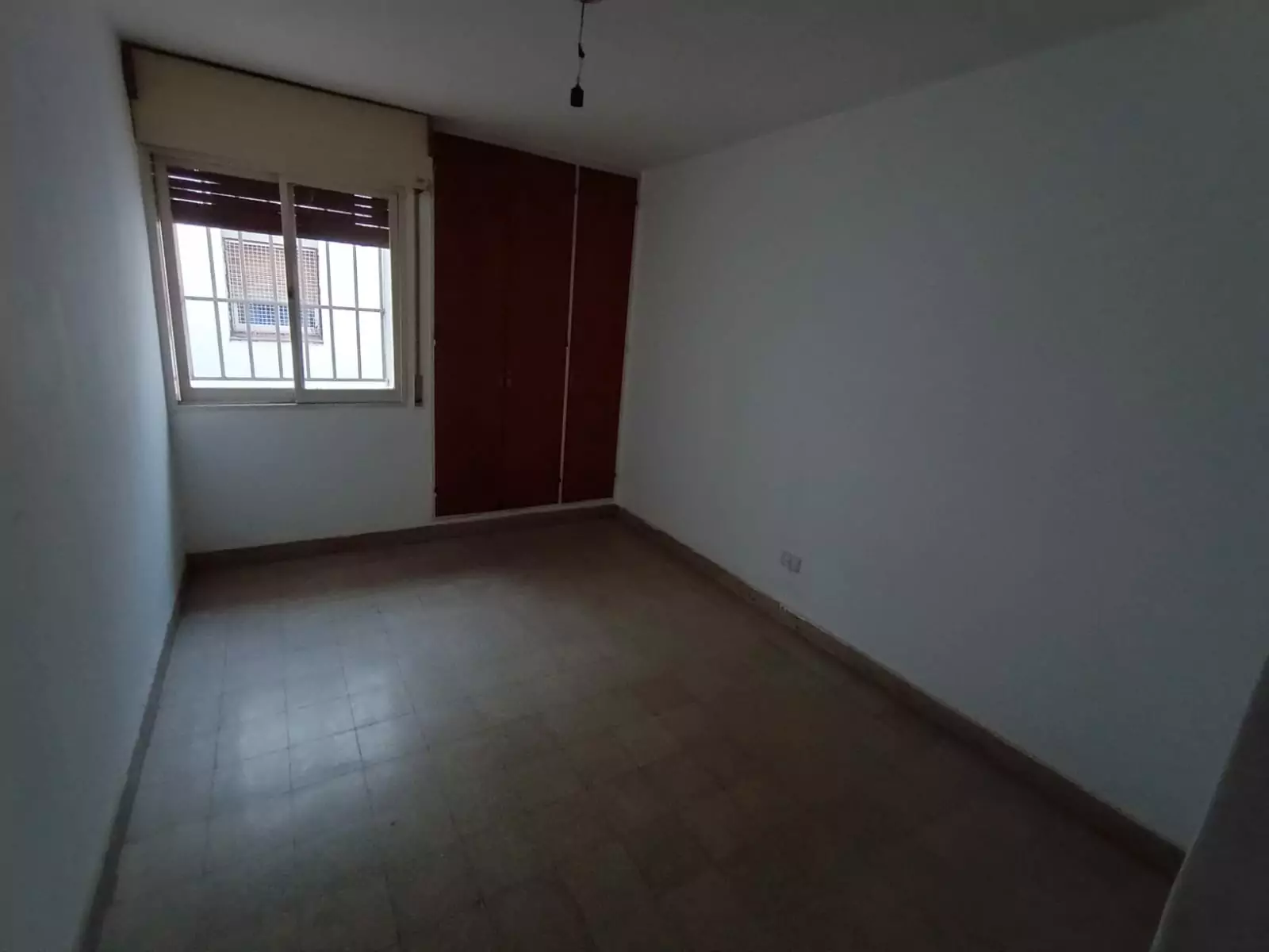 Amplio depto. en Duarte Quirós