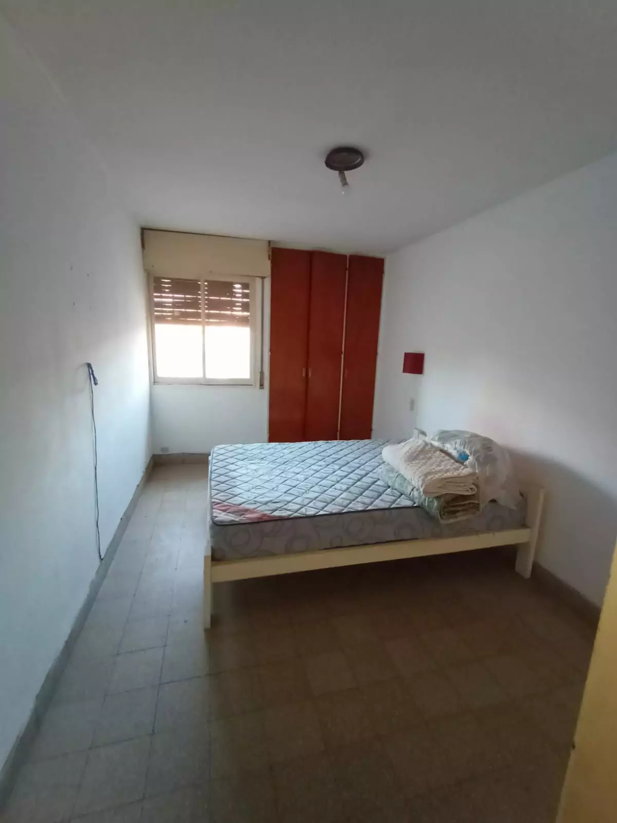 Amplio depto. en Duarte Quirós