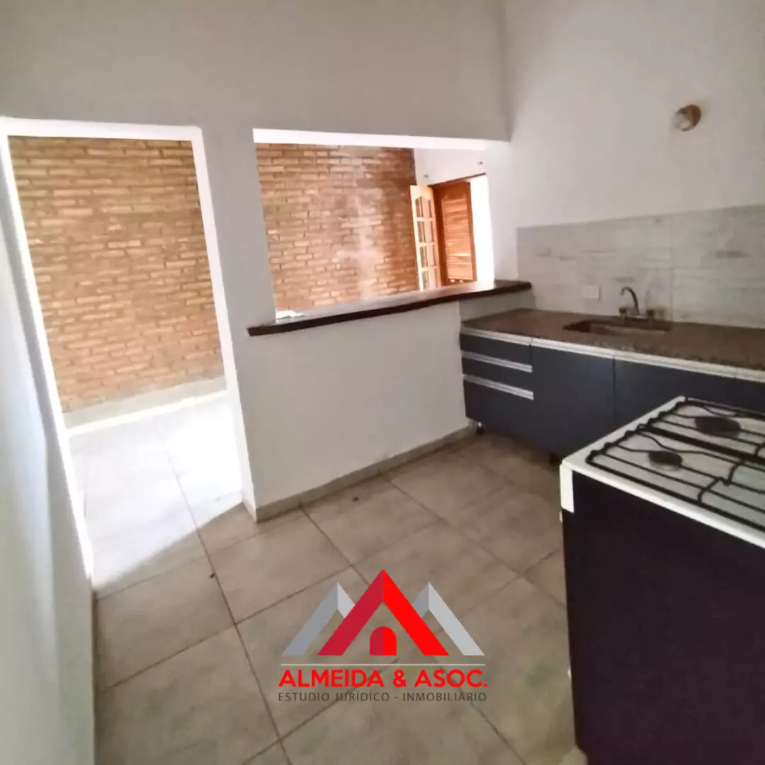 Casa 2 dorm. Las Palmas