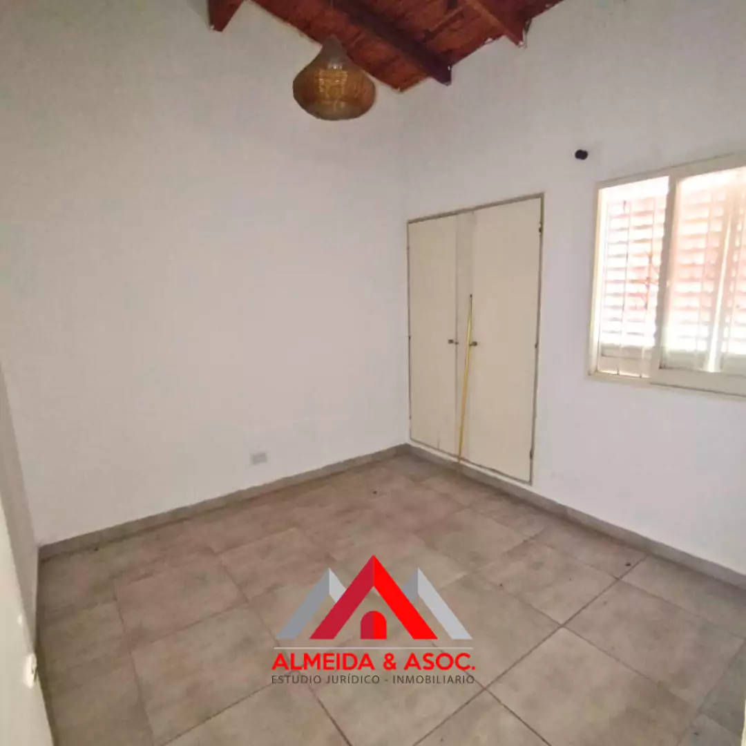 Casa 2 dorm. Las Palmas