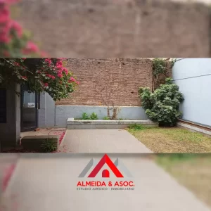 Monoambiente en alquiler - Bolívar al 300