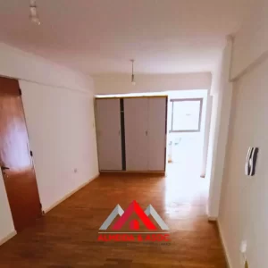 Monoambiente en alquiler - Bolívar al 300