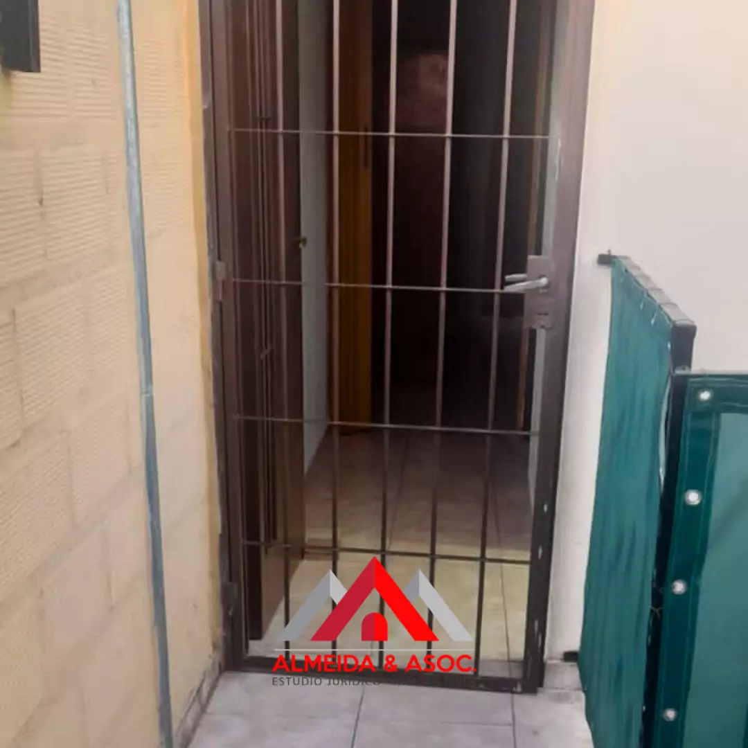 Dúplex en alquiler - Talleres Oeste