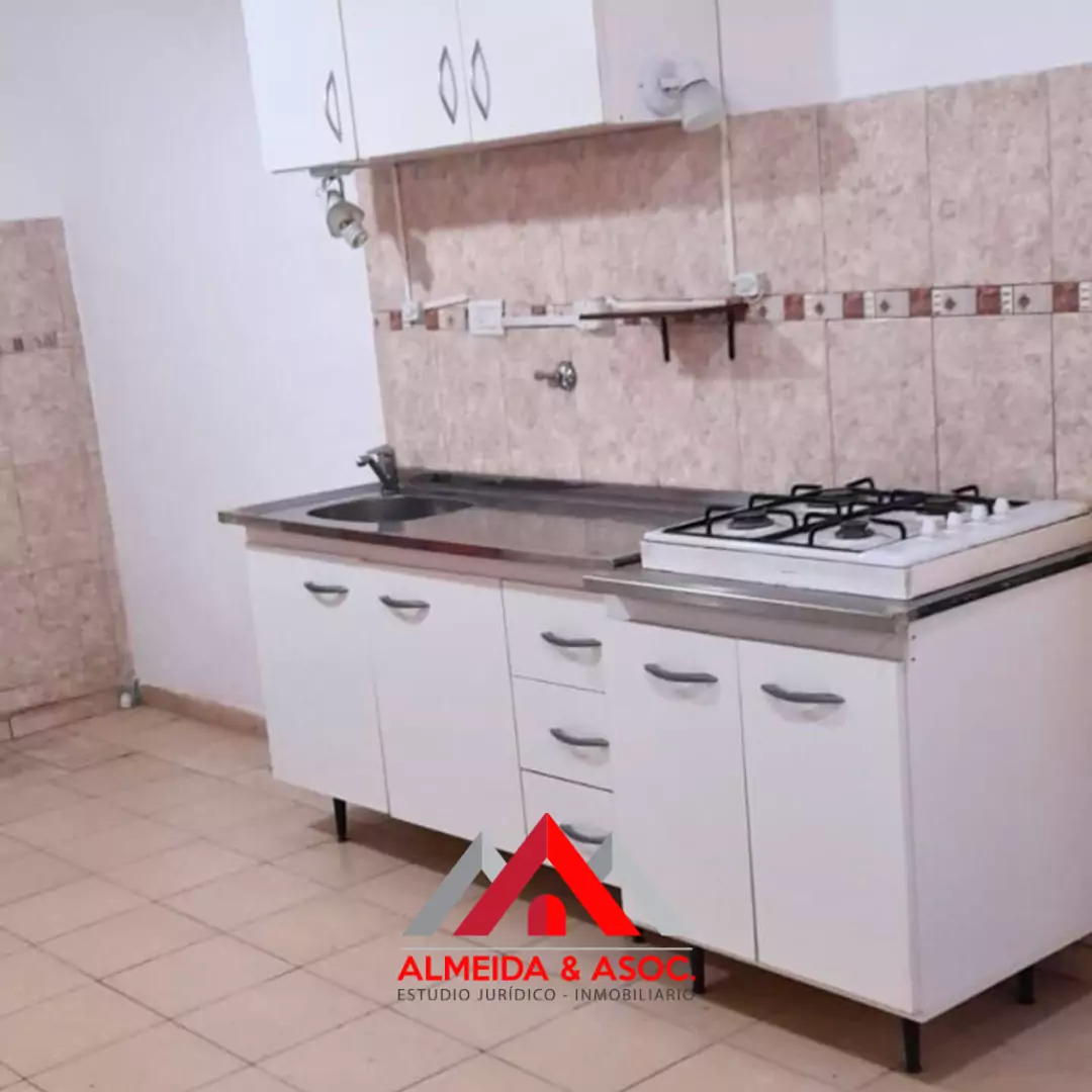 Dúplex en alquiler - Talleres Oeste