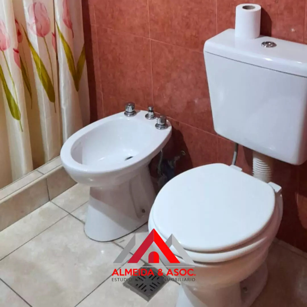 Dúplex en alquiler - Talleres Oeste