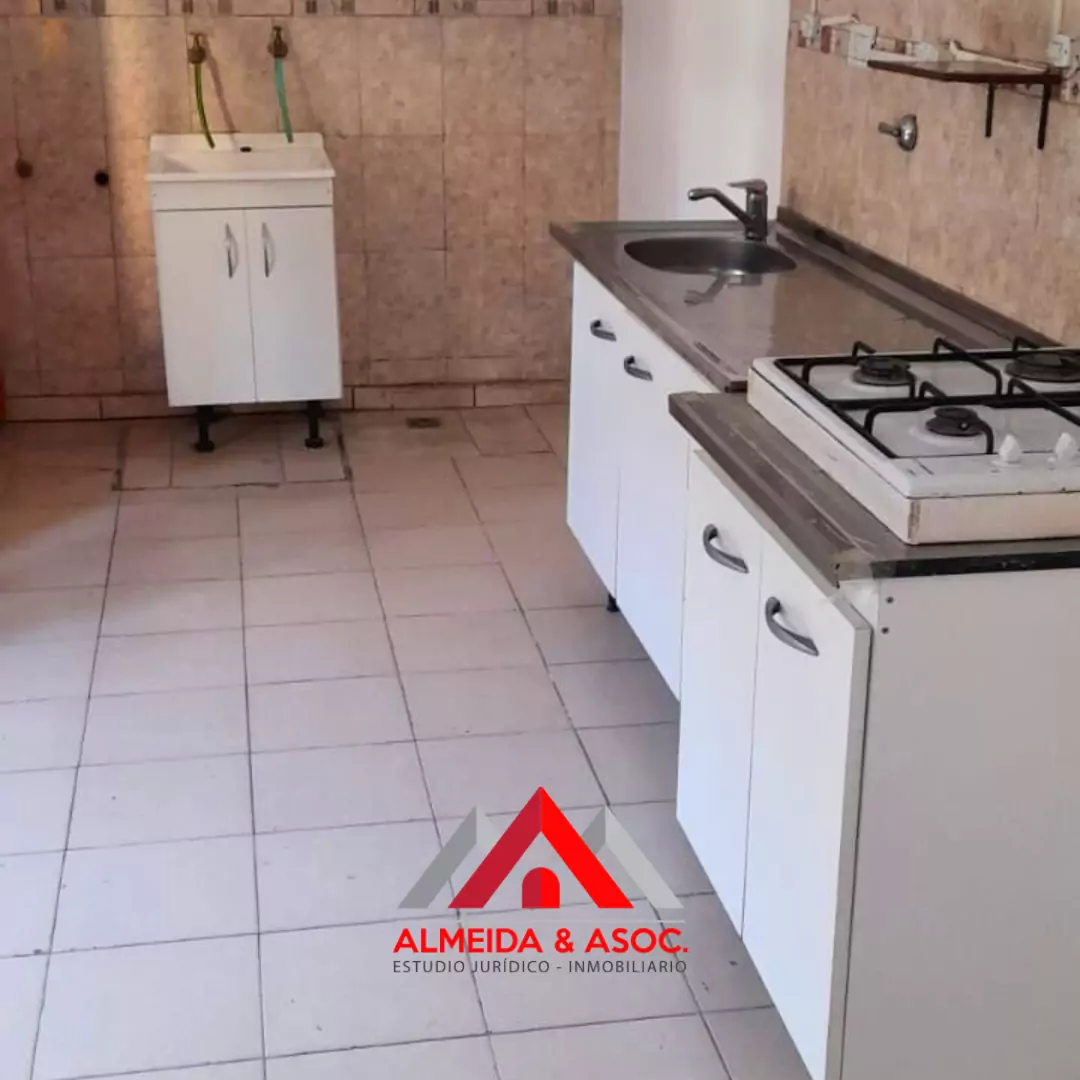 Dúplex en alquiler - Talleres Oeste