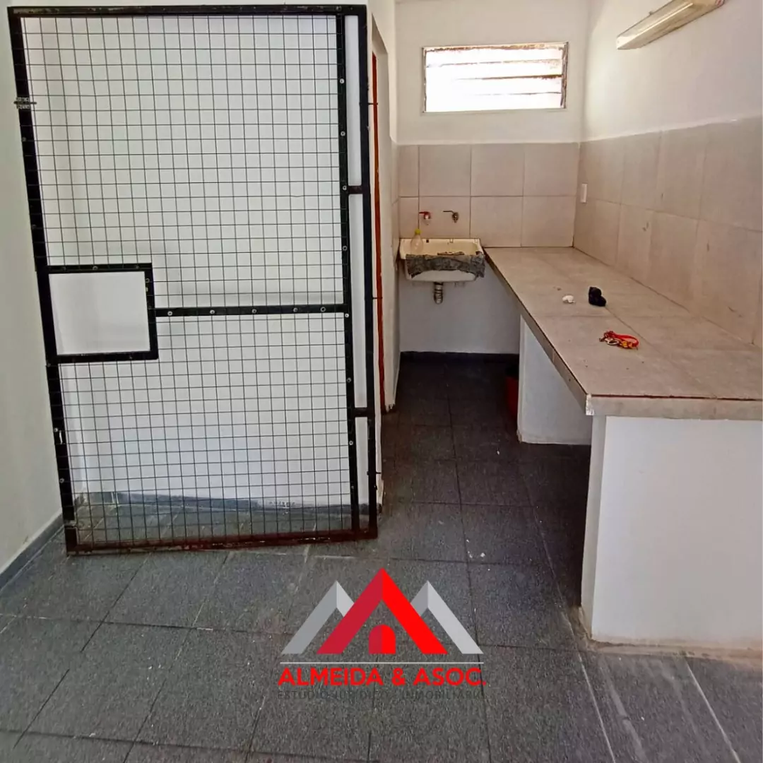 Local en alquiler Maestro Vidal