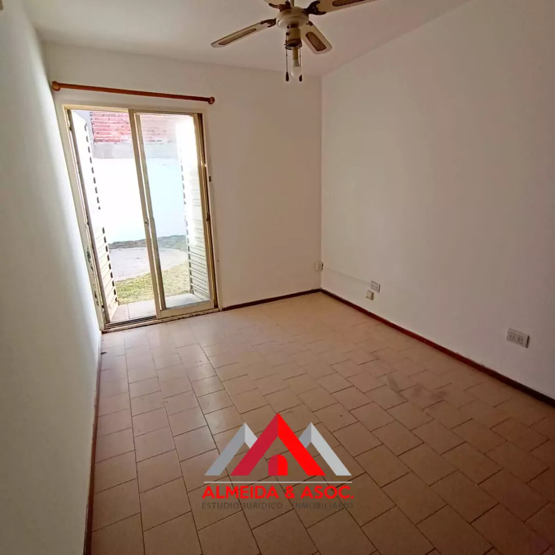 Depto. cerca Shopping V. Cabrera