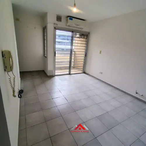 Depto en Alberdi s/ Duarte Quirós
