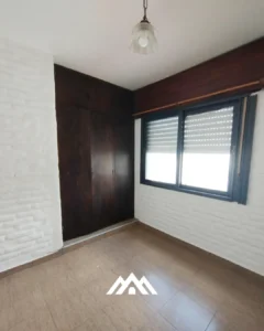 Casa 3 dormitorios s/ Caseros al 2300