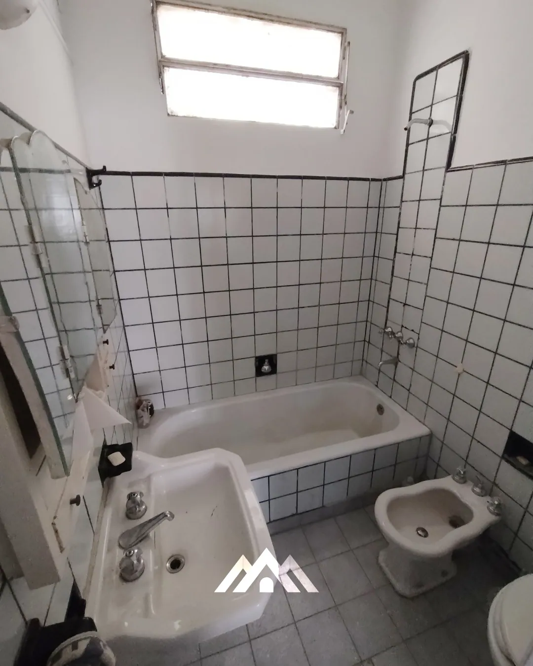 Casona + Depto detrás de Nuevocentro