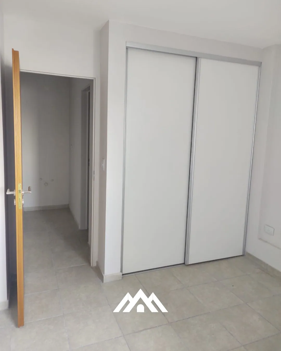 Alberdi - plaza Jerónimo del Barco