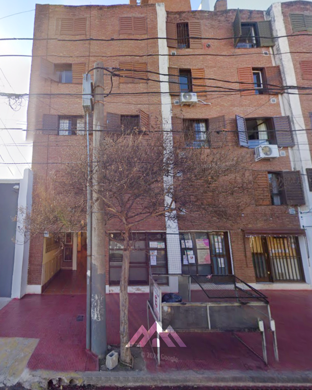 Alberdi s/ Dean Funes al 2400