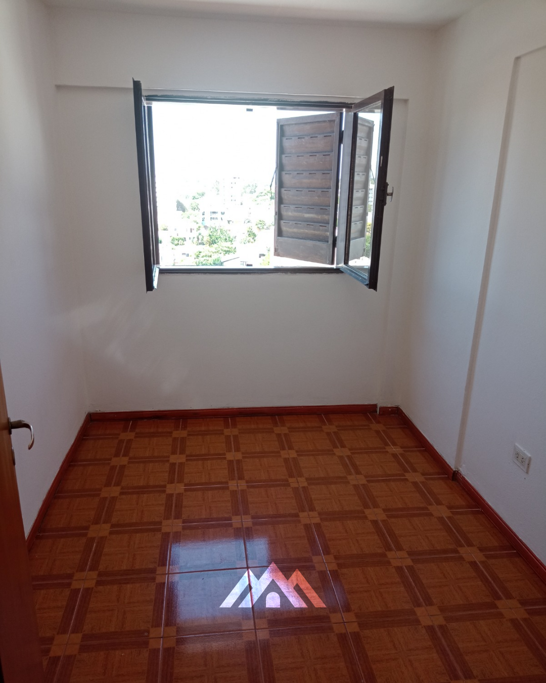 Alberdi s/ Dean Funes al 2400