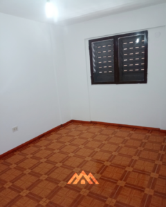 Alberdi s/ Dean Funes al 2400