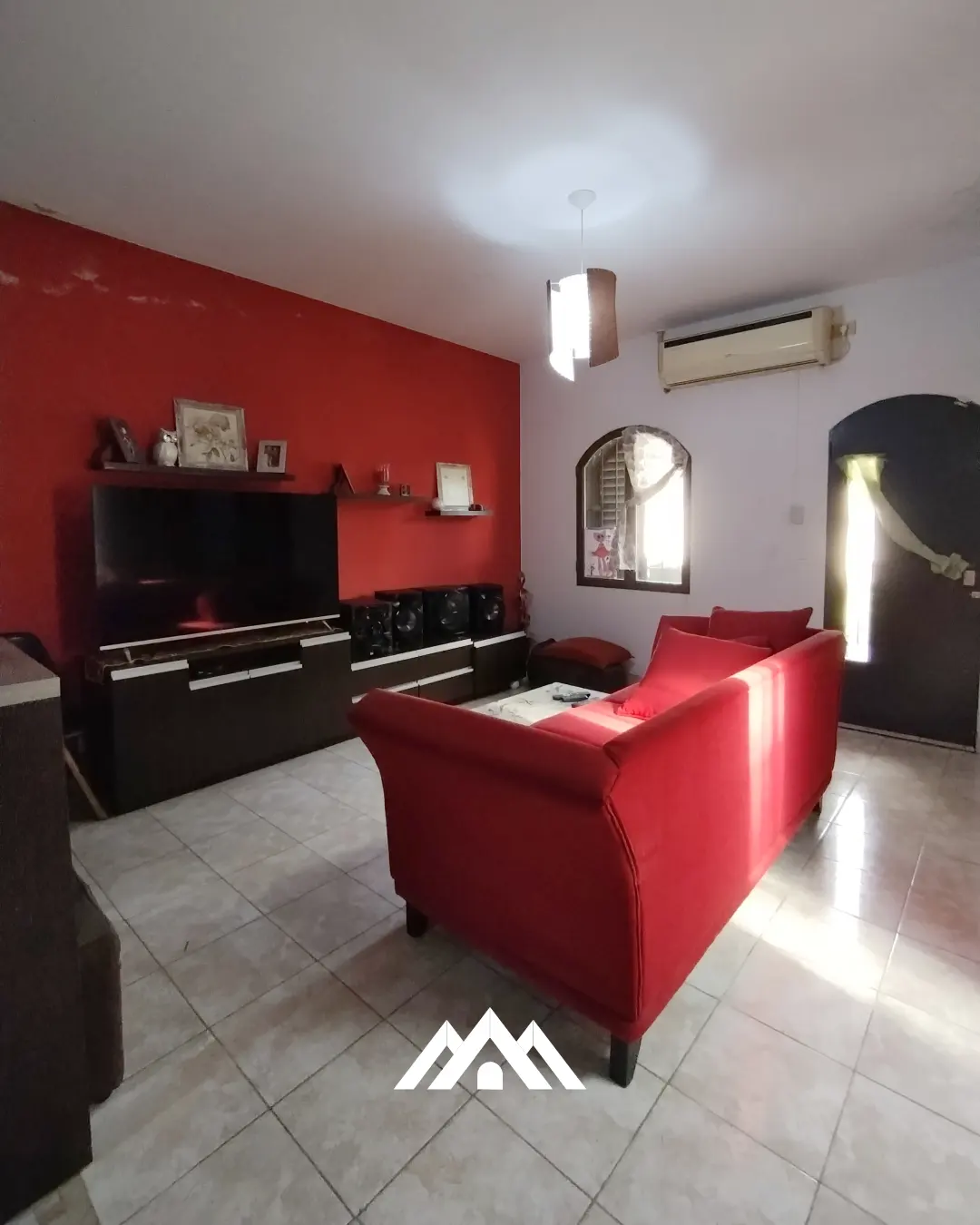 Casa de 3 dormitorios en B° Los Plátanos