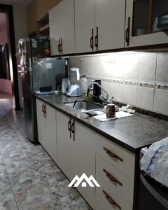 Casa de 3 dormitorios en B° Los Plátanos