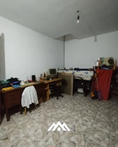 Casa de 3 dormitorios en B° Los Plátanos