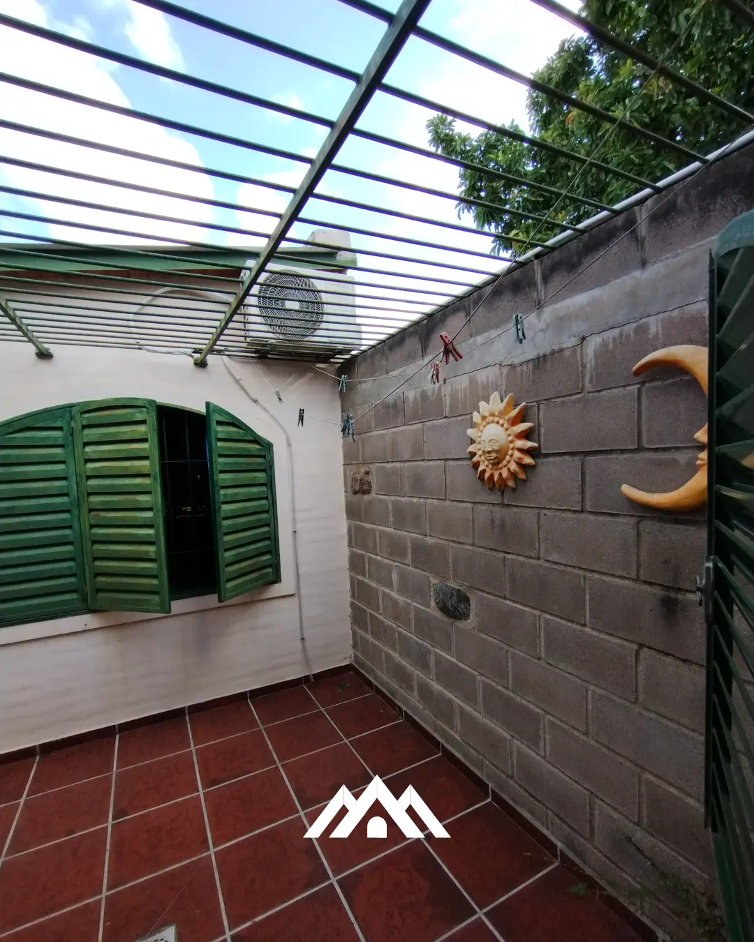 Casa de 3 dormitorios en B° Los Plátanos